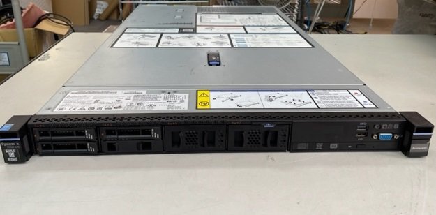 ◎　LENOVO System X3550　M5/ 2*E5-2640v3 2.6GHz/160GB/3*300GB/M5210 (F02619)_画像1