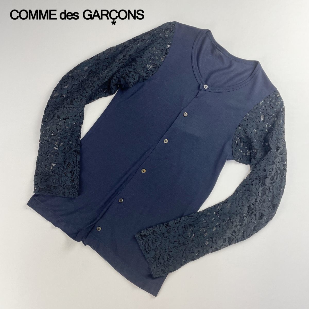 美品 COMME des GARCONS コム・デ・ギャルソン 袖切替レース刺繍 長袖カーディガン レディース トップス 紺 ネイビー サイズM*FC72_画像1