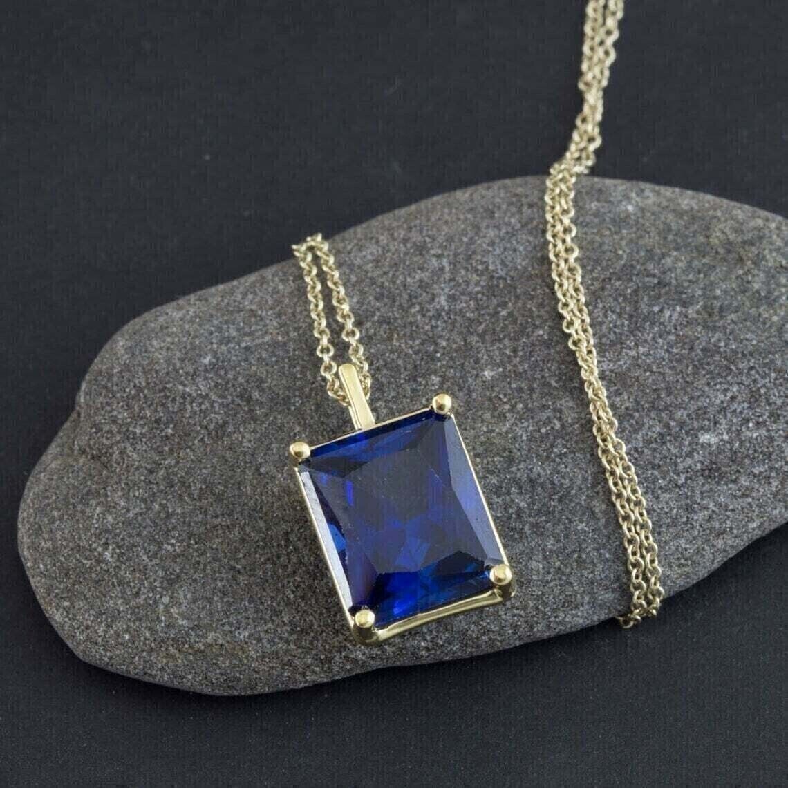3.00Ct Emerald Simulated Blue Sapphire Solitaire Pendant 14K Yellow Gold Plated 海外 即決