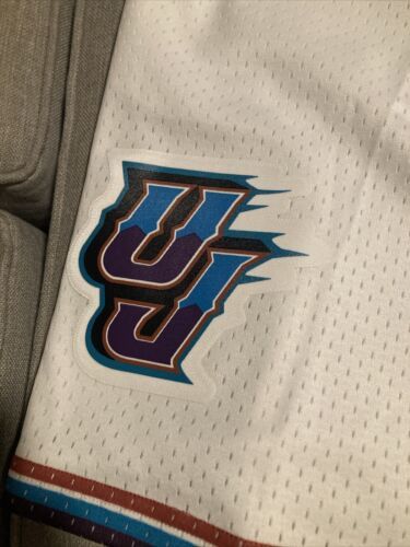 Utah Jazz Mitchell & Ness NBA Authentic Swingman Men's Mesh Shorts White 1996 海外 即決 2