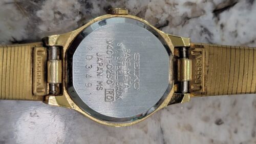 Vintage Seiko V401-0250 Gold Tone Womens Watch! 海外 即決(海外商品