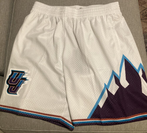 Utah Jazz Mitchell & Ness NBA Authentic Swingman Men's Mesh Shorts White 1996 海外 即決