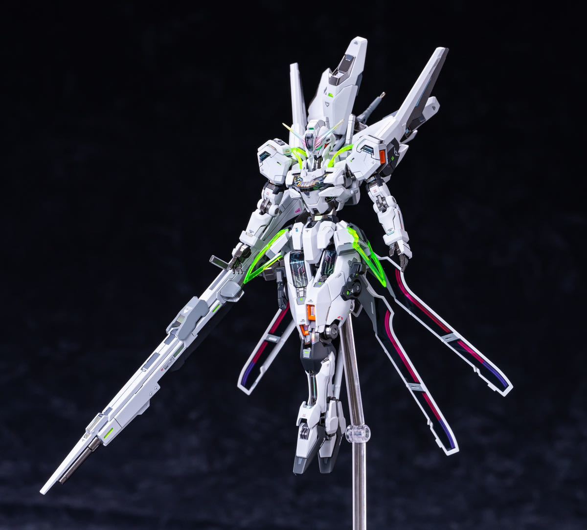 HG1/144 ガンダムキャリバーン カスタム塗装済み完成品_画像5