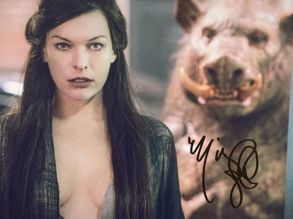  Mira *jovo vi chi with autograph double extra-large photograph... Vaio * hazard...Milla Jovovich