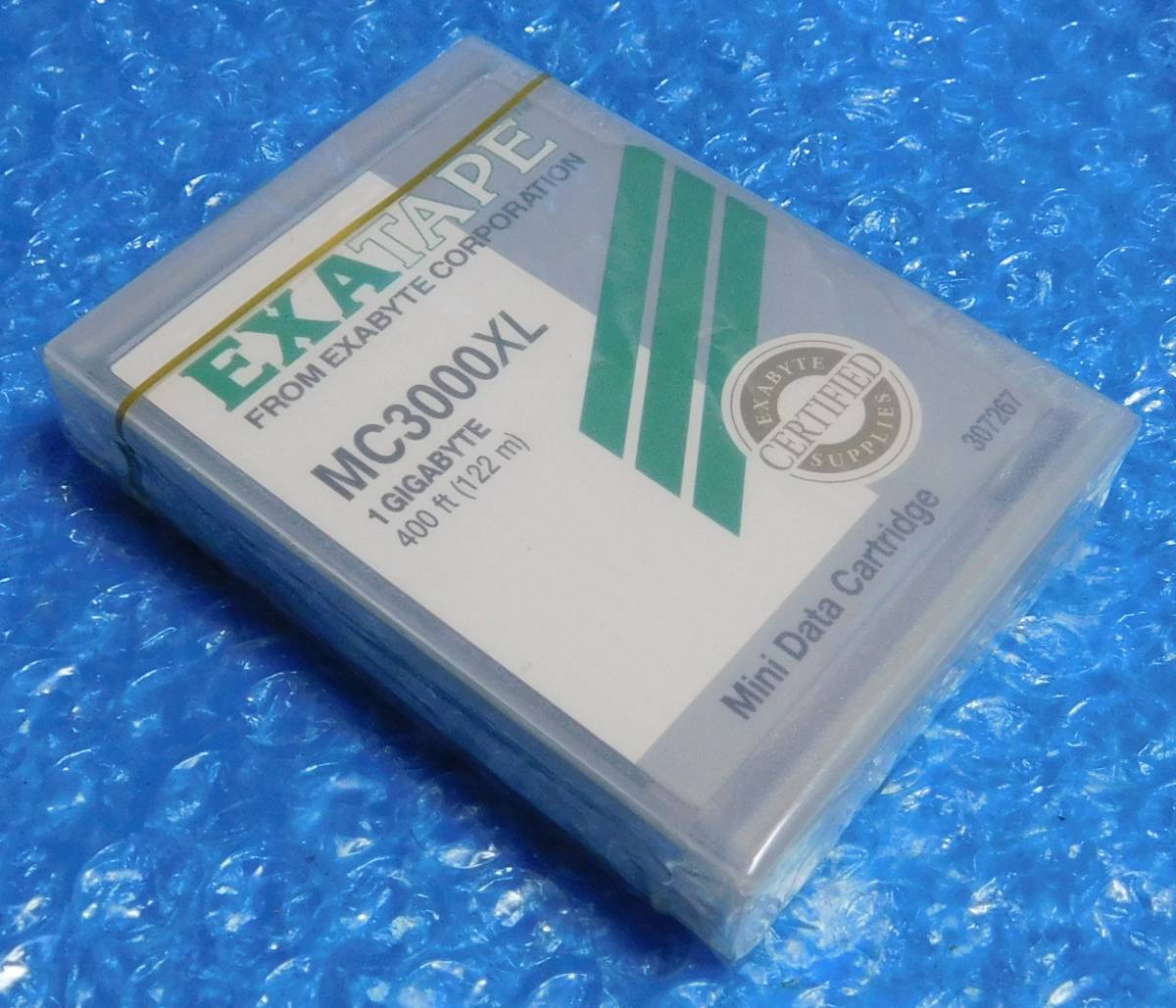 【★安心の定価販売★】 Exabyte [管理:KN312] (1/4テープ) MC3000XL EXATAPE テープ装置