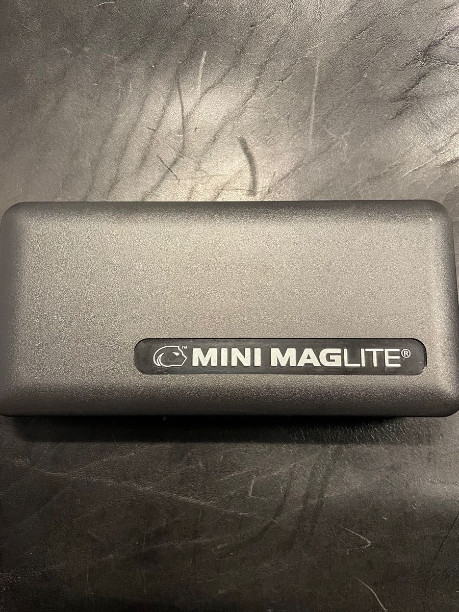 MINI MAGLITE USAロゴ 初期TM刻印 レア ミニマグライト MINI MAGLITE USAロゴ 初期TM刻印 レア ミニマグライト