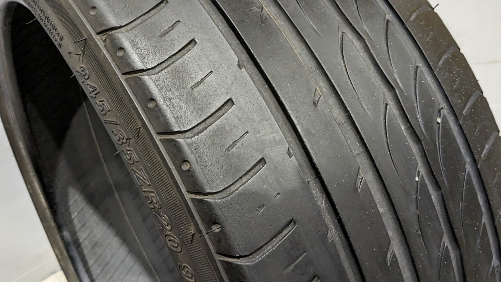 即決◆245/35ZR20 1本 RADAR Dimax R8 中古タイヤ 245/35R20_画像3