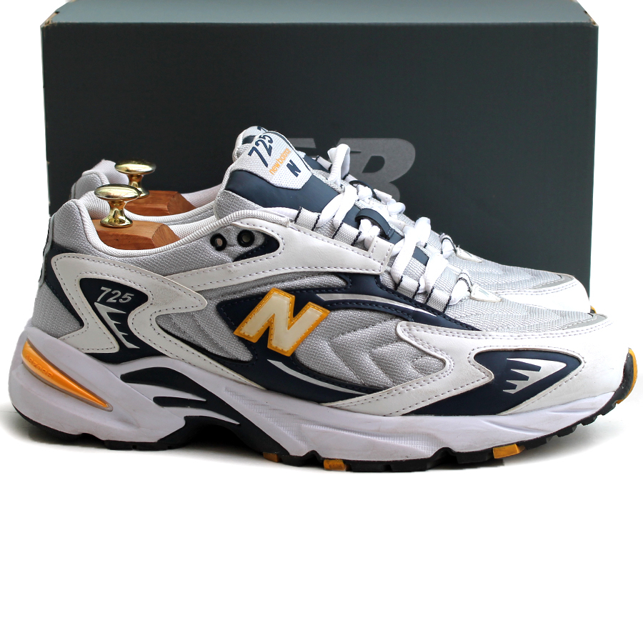 日本限定☆ニューバランス NEW BALANCE☆ローカットスニーカー US10