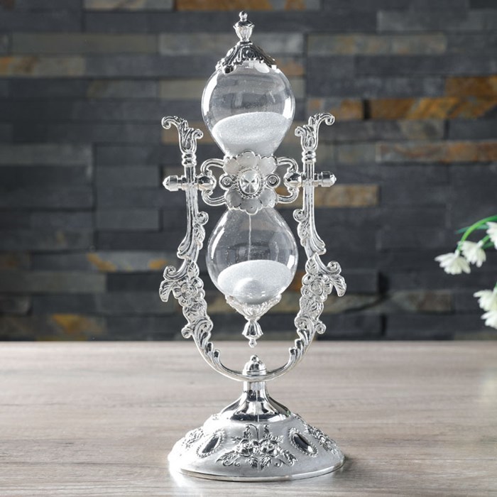 ヨーロピアン スタイルの砂時計 サンドタイマー ガラス 細かなデザインが美しい シルバー 豪華 リビング インテリア 贈り物 プレゼント_画像2