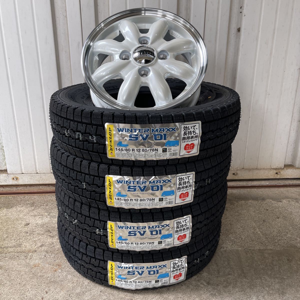 ララパームカップ2◆ 新品スタッドレス◆145/80R12 80/78N ダンロップSV01 4本セット アクティ キャリー サンバー ハイゼット　ホワイト_画像1