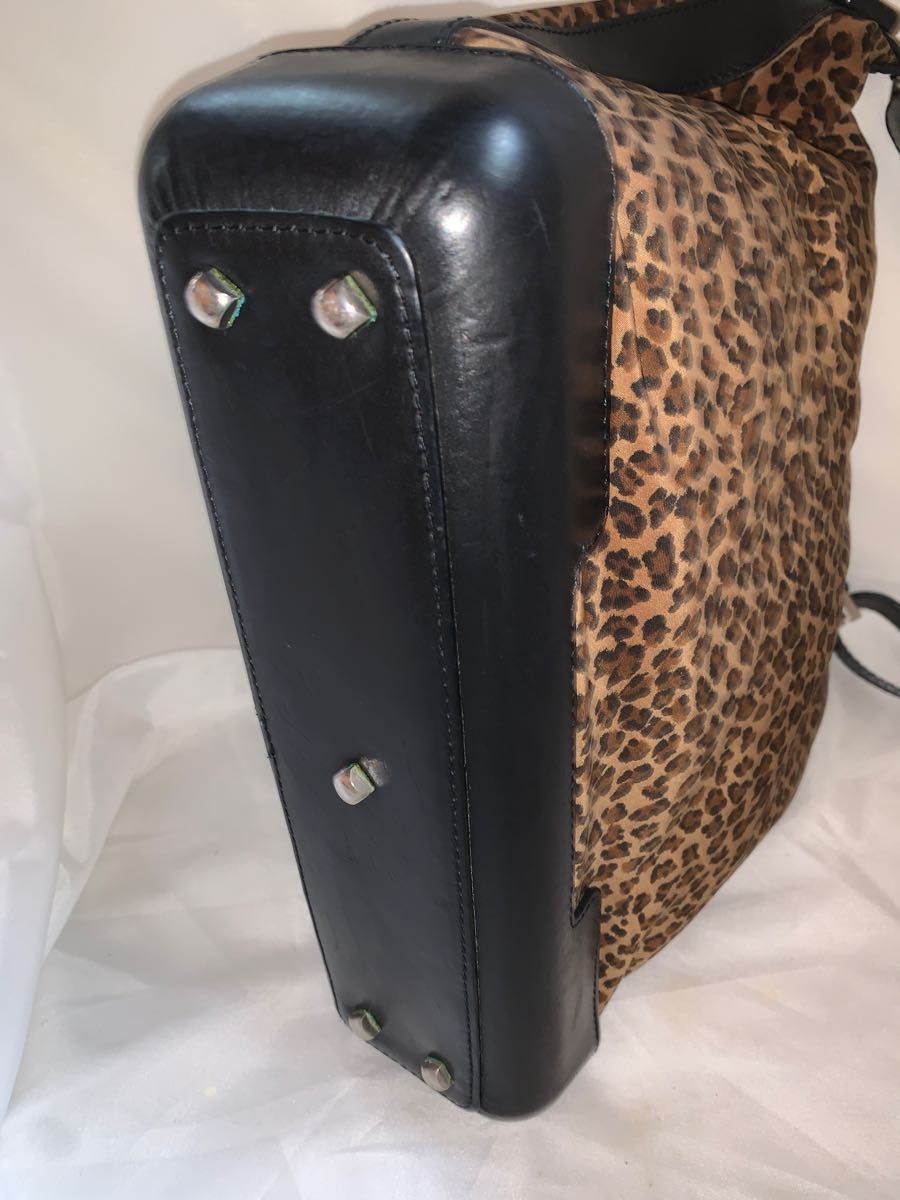 ボッテガ・ヴェネタ ショルダーバッグ【レオパード】オシャレ