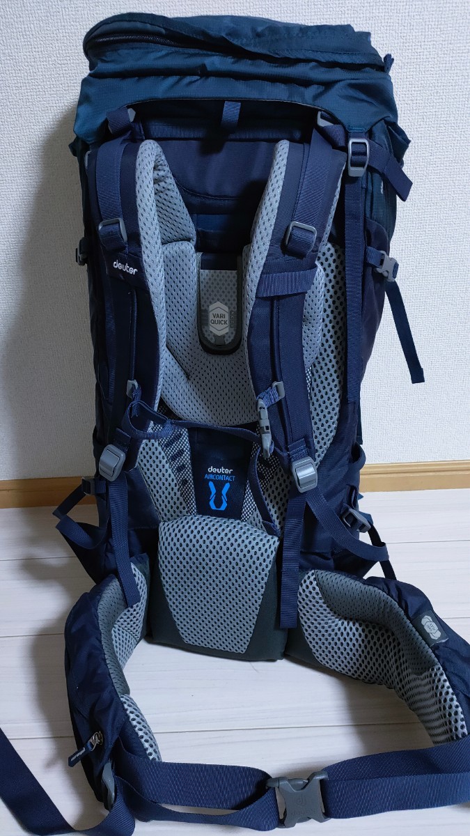 ドイター deuter バックパック エアコンタクト55＋10 大容量 ザック 重曹 テント泊_画像5