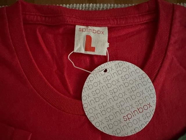 L 赤 赤色 Ｌサイズ メンズTシャツ 半袖 Tシャツ キャラTシャツ 新品未使用品 送料無料 ユニセックス 男女兼用 おもしろTシャツ 綿Ｔシャツ_画像4