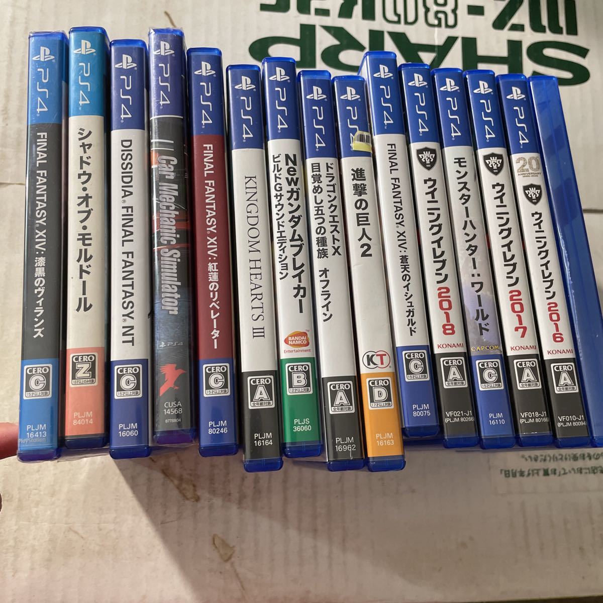 15本　PS4 ゲームソフト　ドラクエ　FFⅩⅣ モンハン　ウイイレ　など　まとめ売り_画像1