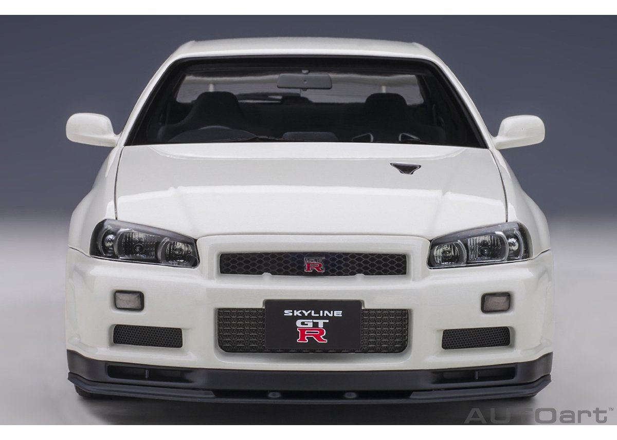 AUTOart　77406　日産 スカイライン GT-R (R34) Vスペック II (ホワイトパール)_画像3