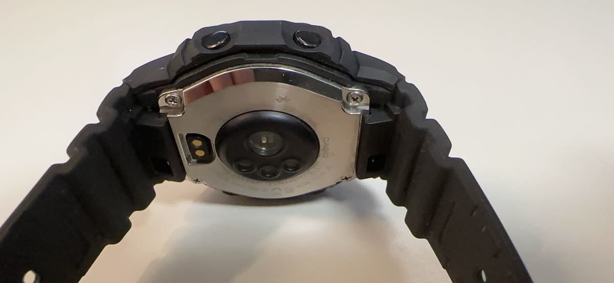 中古極美品】CASIO カシオ G-SHOCK G-SQUAD DW-H5600-1JR ブラック 中古極美品】CASIO カシオ G-SHOCK G-SQUAD DW-H5600-1JR ブラック