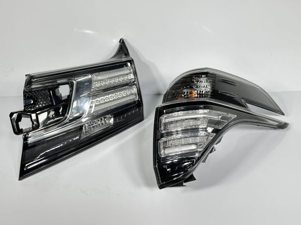 美品 ヴェルファイア AGH30W 前期 純正 右テールランプ+フィニッシャーランプAssy RH LED 81551-58140 58-69 4 81581-58230 58-72 3 19609_きれいです。