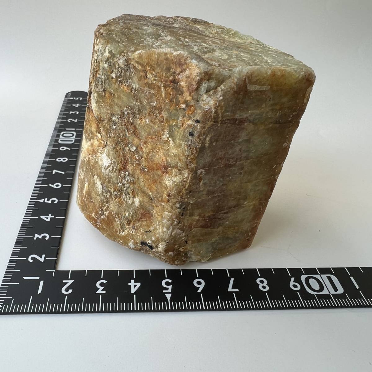 【E21608】ベリル アクアマリン 緑柱石 結晶 天然石 鉱物 原石 パワーストーン_画像1