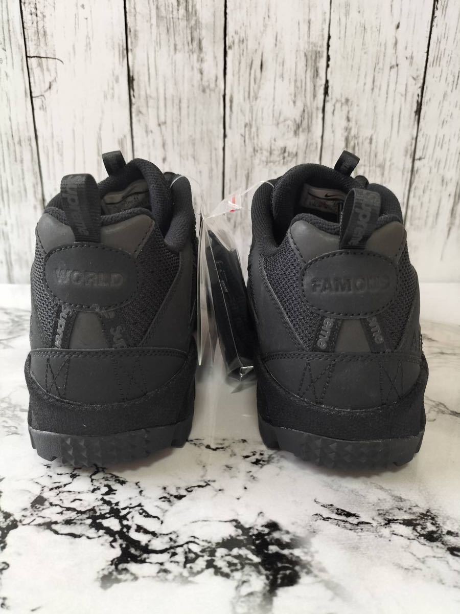 SUPREME × NIKE AIR HUMARA BLACKシュプリーム × ナイキ エアフマラ ブラック