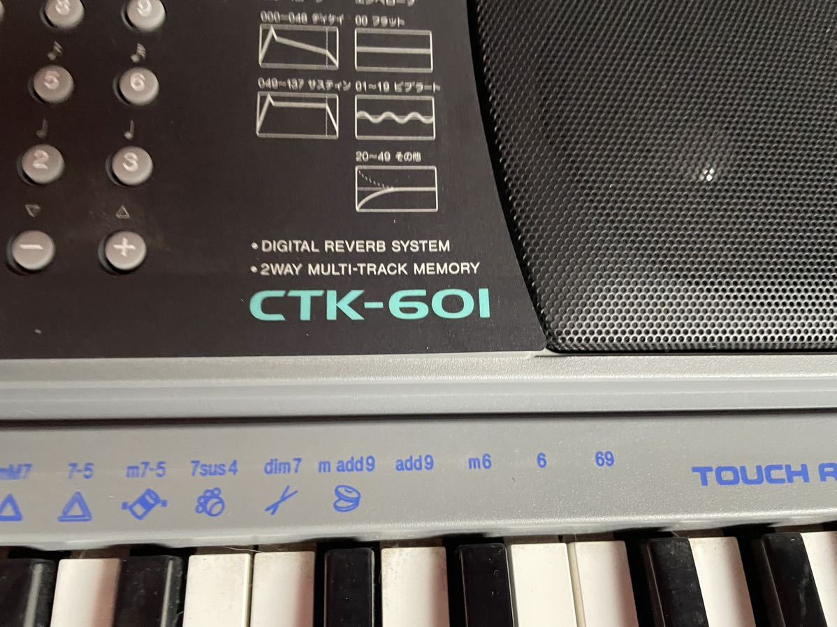 CASIO 電子ピアノ 鍵盤 カシオ電子ピアノ CTK-601 卓上ピアノ 楽器 演奏 NO.902_画像5