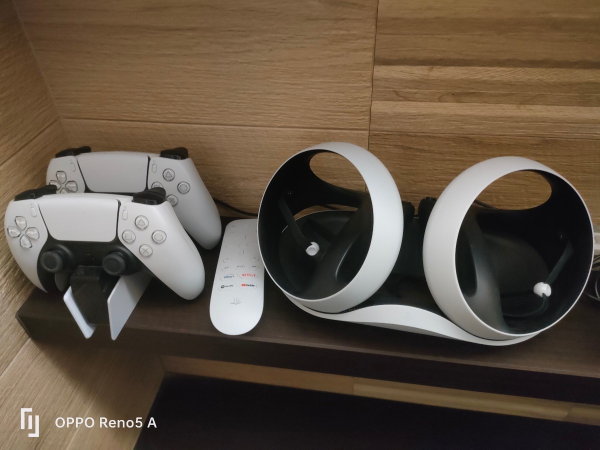 大人気新作 PlayStation VR2+充電スタンドセット その他 - hellowilla.co