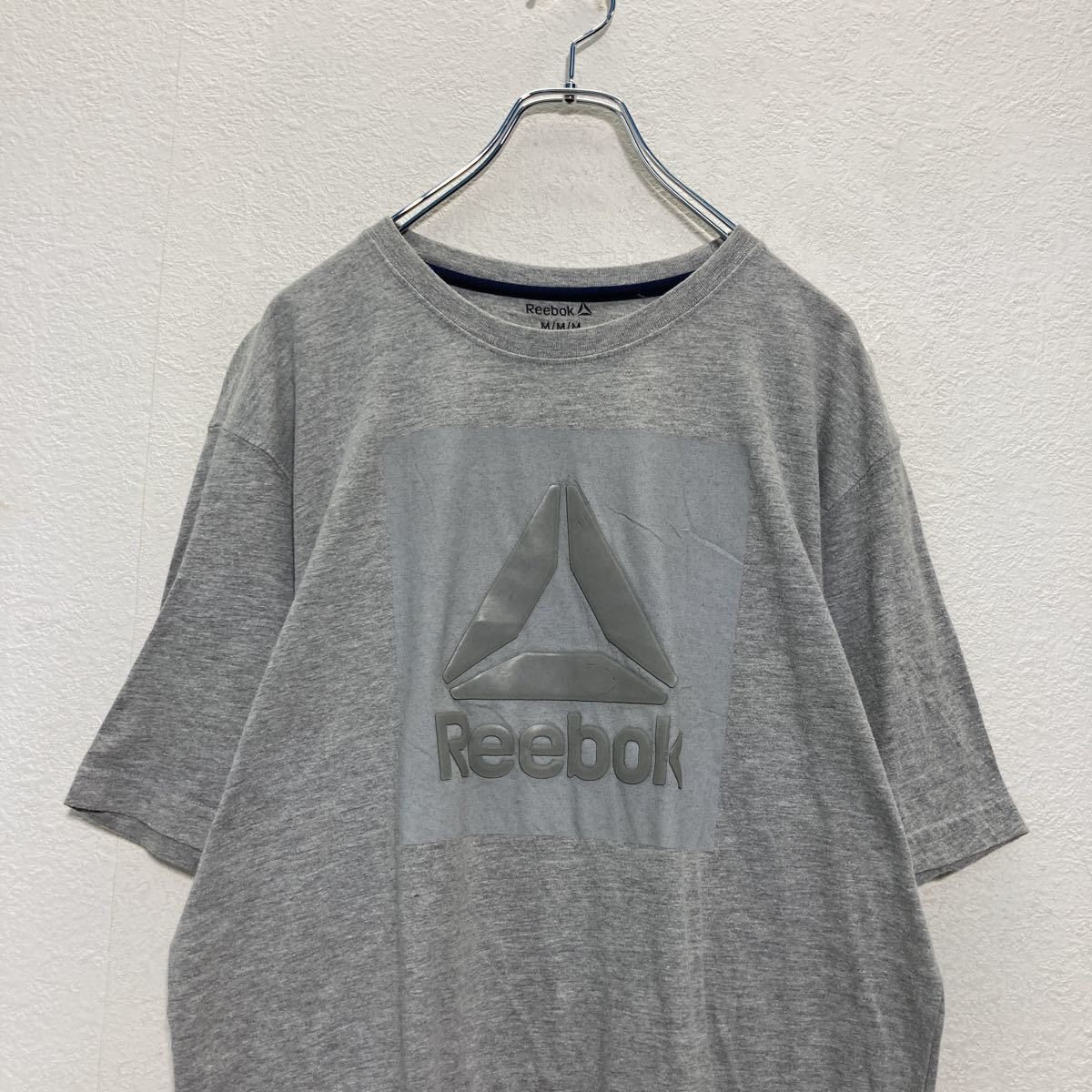 Reebok 半袖 ロゴ Tシャツ M グレー 3D プリント 立体ロゴ リーボック スポーツ 古着卸 アメリカ仕入 a507-5942_画像2