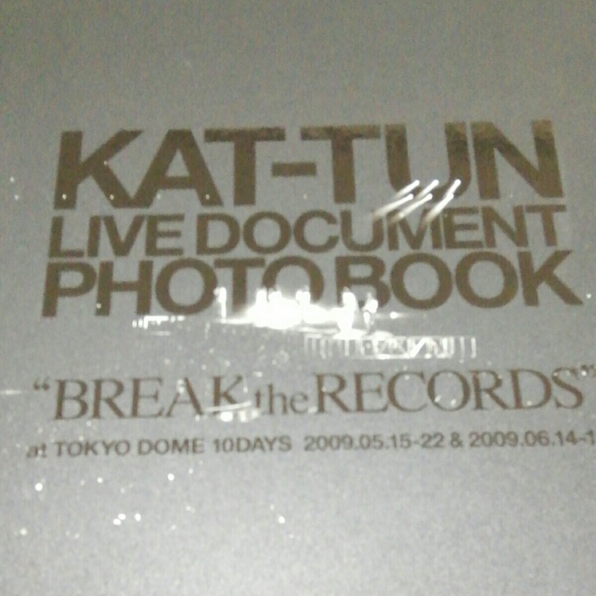 KAT-TUN　LIVE　DOCUMENT PHOTO　BOOK　2009　写真集_画像2