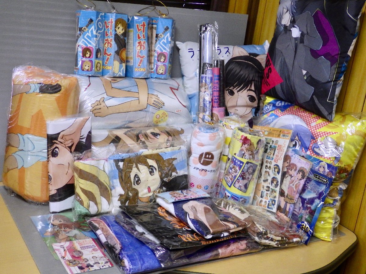 1円~!まとめ売り|けいおん!/とらドラ!等アニメグッズ(タオル