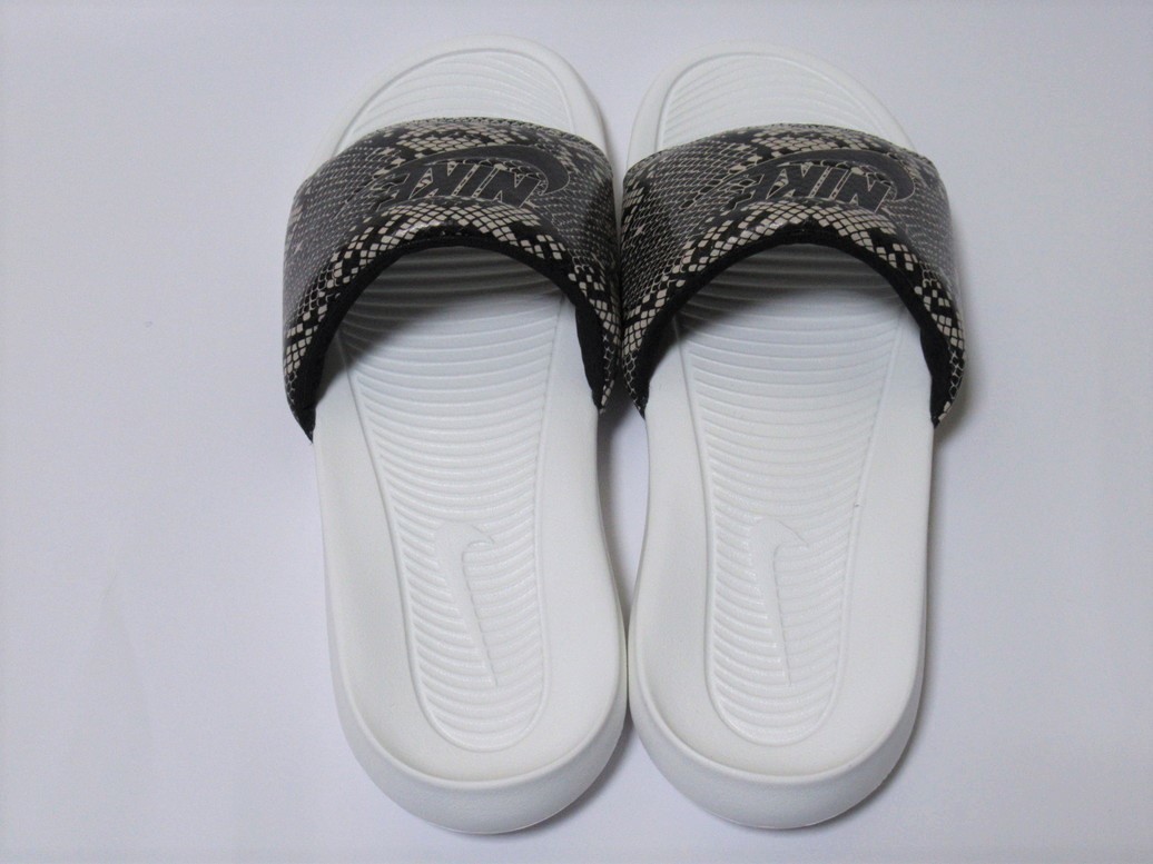 NIKE W VICTORI ONE SLIDE ヘビ柄 23cm ナイキ ビクトリ ワン スライド シャワー サンダル ベナッシ スネーク パイソン CN9676-007_画像2