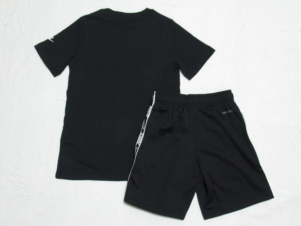 NIKE リピート Tシャツ ハーフパンツ セットアップ 黒 ブラック 150 ナイキ スポーツウェア 上下セット DQ5102-010 DV0327-010_画像2