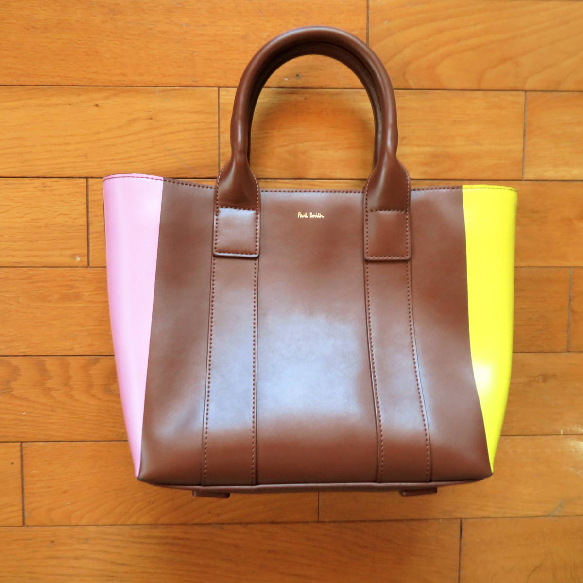 今年人気のブランド品や ポール・スミス ★極美品★ 2way ショルダーストラップ付 レディース ★ 鞄 ショルダーバッグ ハンドバッグ マルチカラー レザー かばん、バッグ 今年人気のブランド品や ポール・スミス ★極美品★ 2way ショルダーストラップ付 レディース ★ 鞄 ショルダーバッグ ハンドバッグ マルチカラー レザー かばん、バッグ