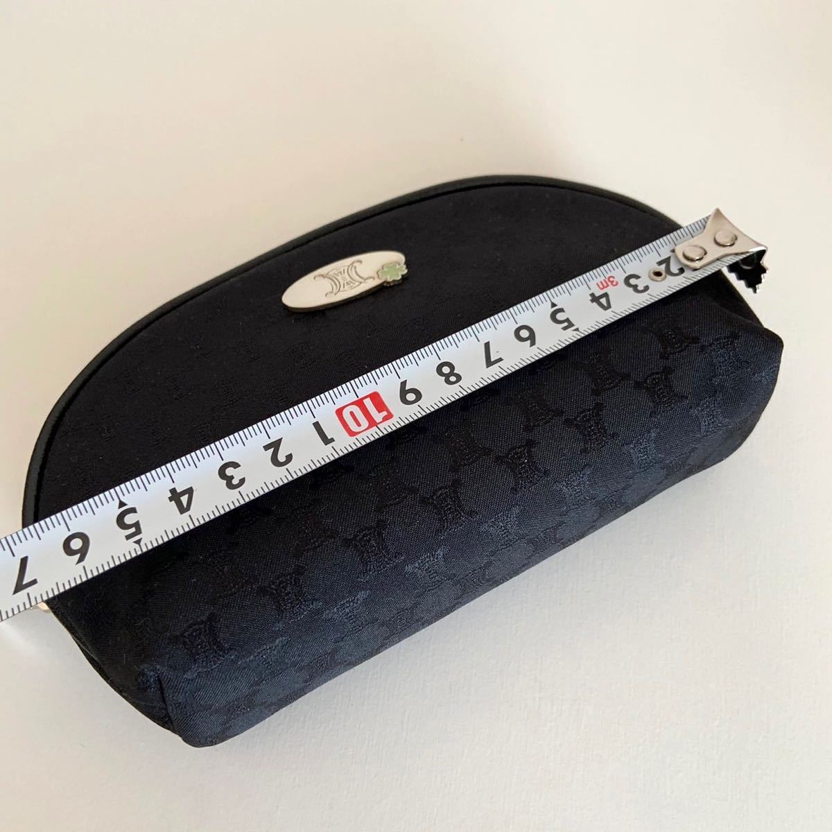 未使用 CELINE セリーヌ ポーチ タオルハンカチ 2点セット 未使用 CELINE セリーヌ ポーチ タオルハンカチ 2点セット