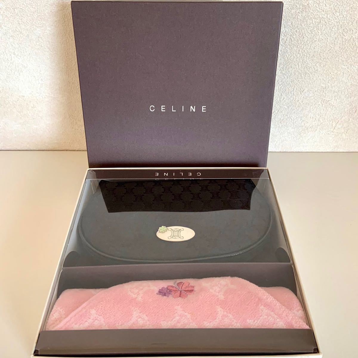 未使用 CELINE セリーヌ ポーチ タオルハンカチ 2点セット 未使用 CELINE セリーヌ ポーチ タオルハンカチ 2点セット