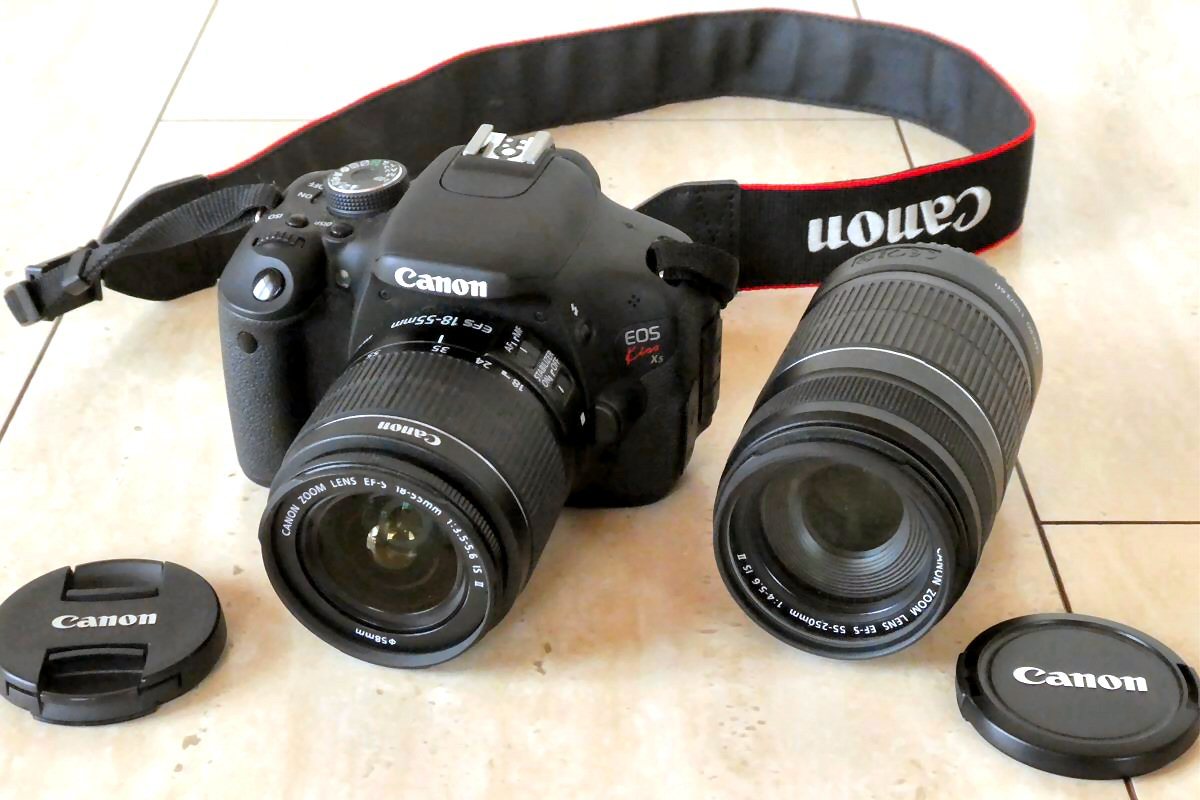 Й Canon キャノン デジタル一眼レフカメラ EOS Kiss X5 EFS LENS EF