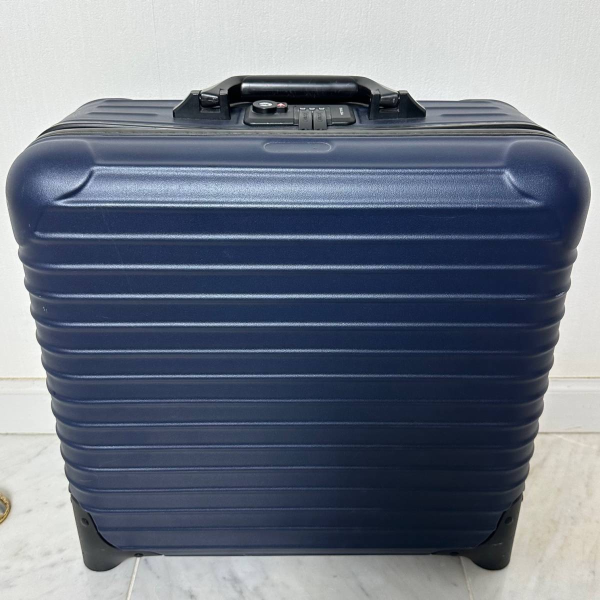 RIMOWA リモワ SALSA サルサ ビジネストローリー 810.40.39.2 マット