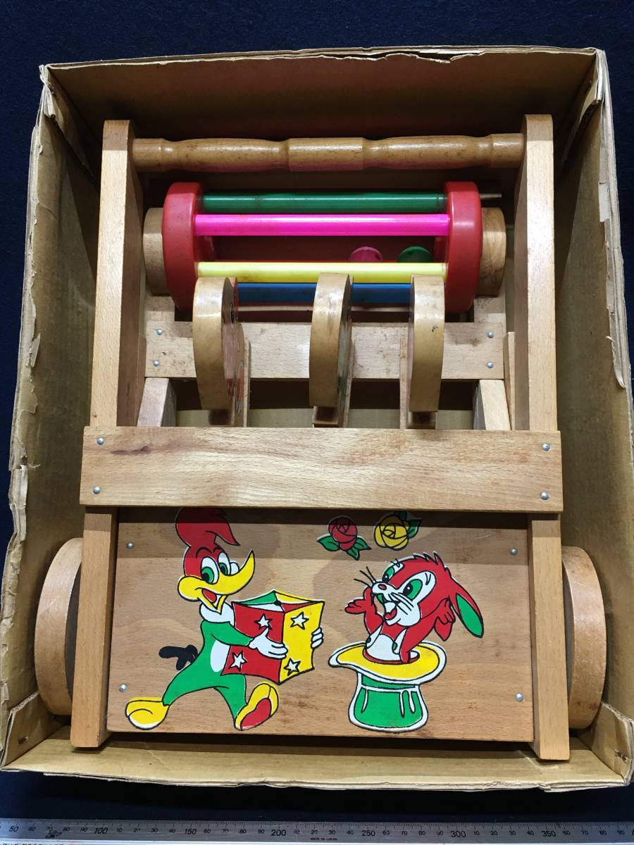  Woodpecker USJ that time thing . beautiful woodworking place high class hand .... goodness high class rhythm pushed car clattering handcart child toy Showa Retro box attaching wooden toy 