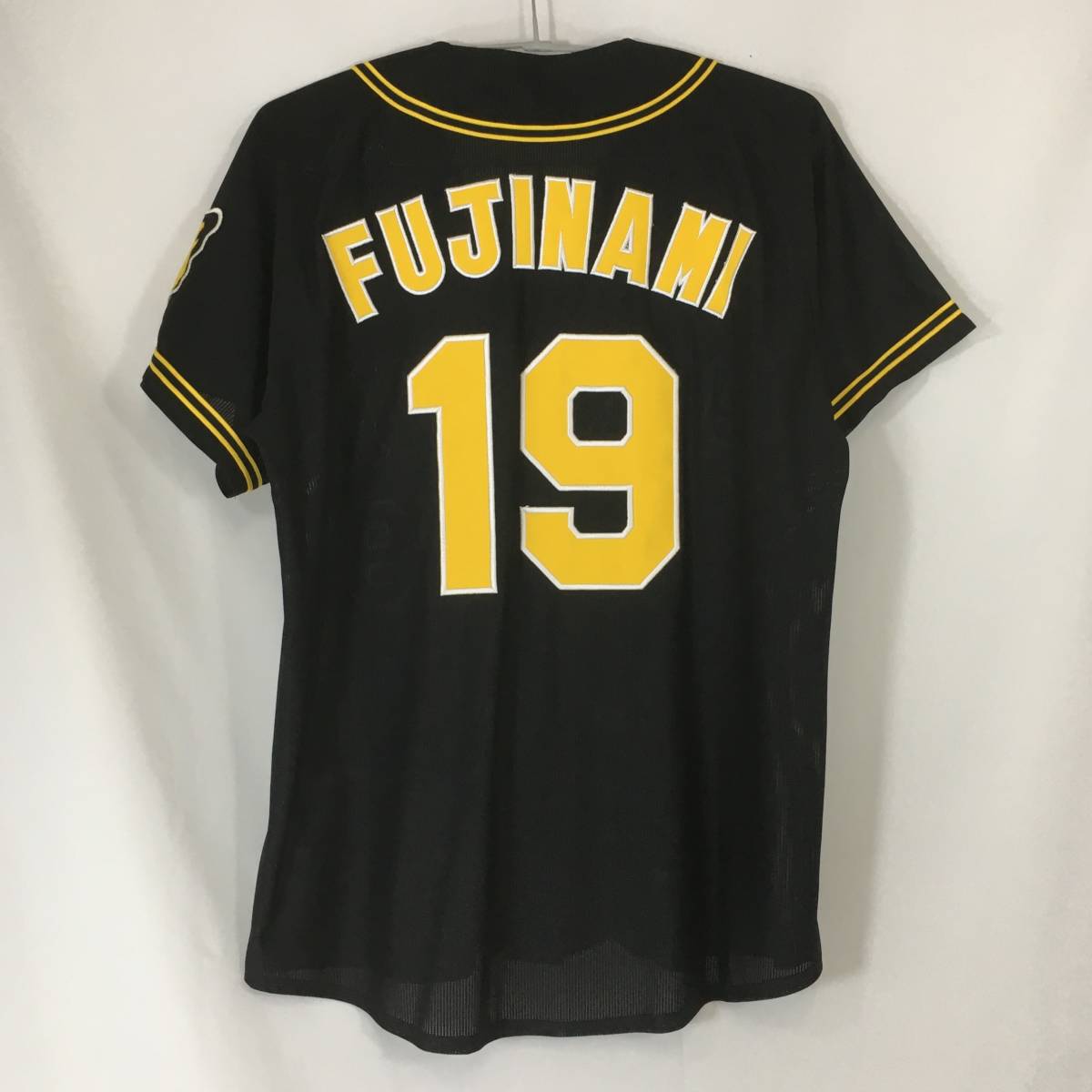 良品】阪神タイガース 藤浪晋太郎 #19 ユニフォーム 2017 伝統の一戦