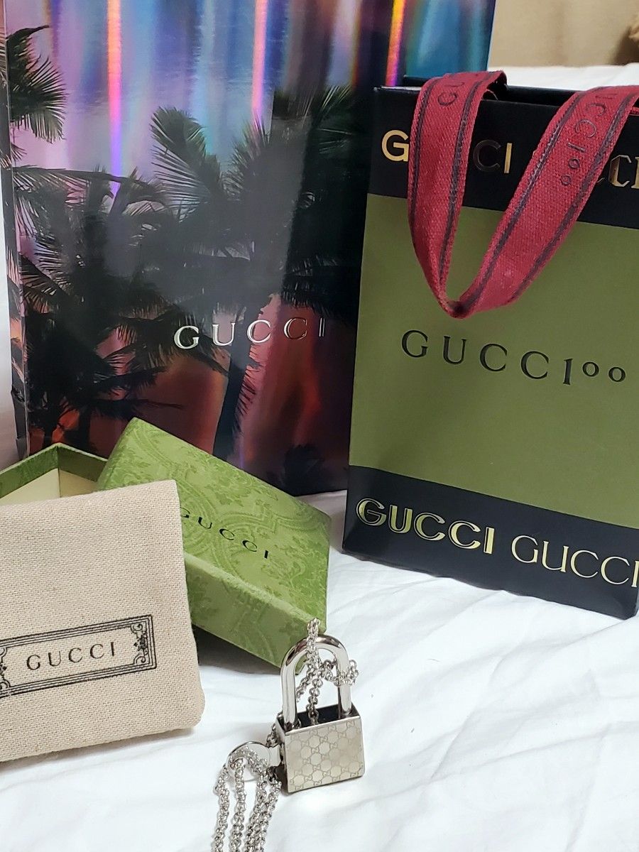 【正規品／非売品／入手困難／プレミア／ＶＩＰ限定】GUCCI 純正 シルバー ネックレス 南京錠