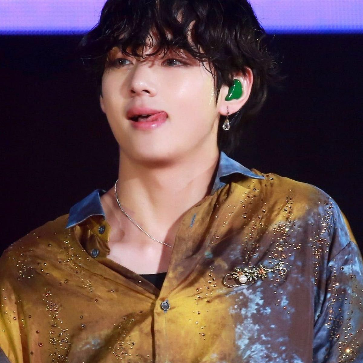 BTS テテ テヒョン V 着用 OAMC 柄シャツ 長袖シャツ マジック BTS テテ テヒョン V 着用 OAMC 柄シャツ 長袖シャツ マジック