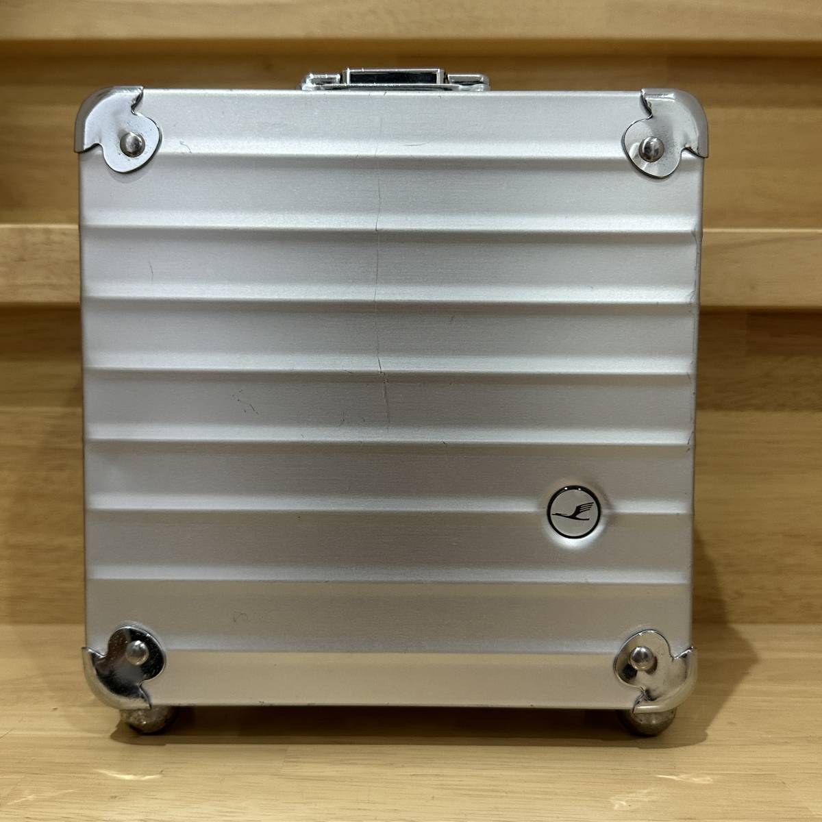 RIMOWA Lufthansa リモワ ルフトハンザ PICCOLO ピッコロ ショルダーバッグ カメラケース 鍵付属 アルミケース の商品詳細 | Yahoo!オークション | One Map by FROM JAPAN