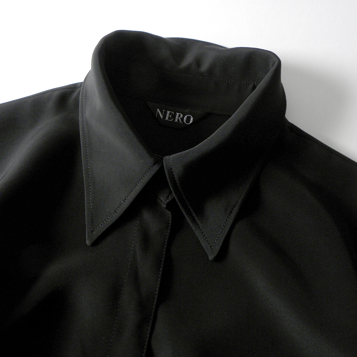 センソ・ユニコ ネロ NERO スナップボタン留め 長袖シャツジャケット フライフロント 羽織り 38 ブラック 日本製 l0718-20_画像2