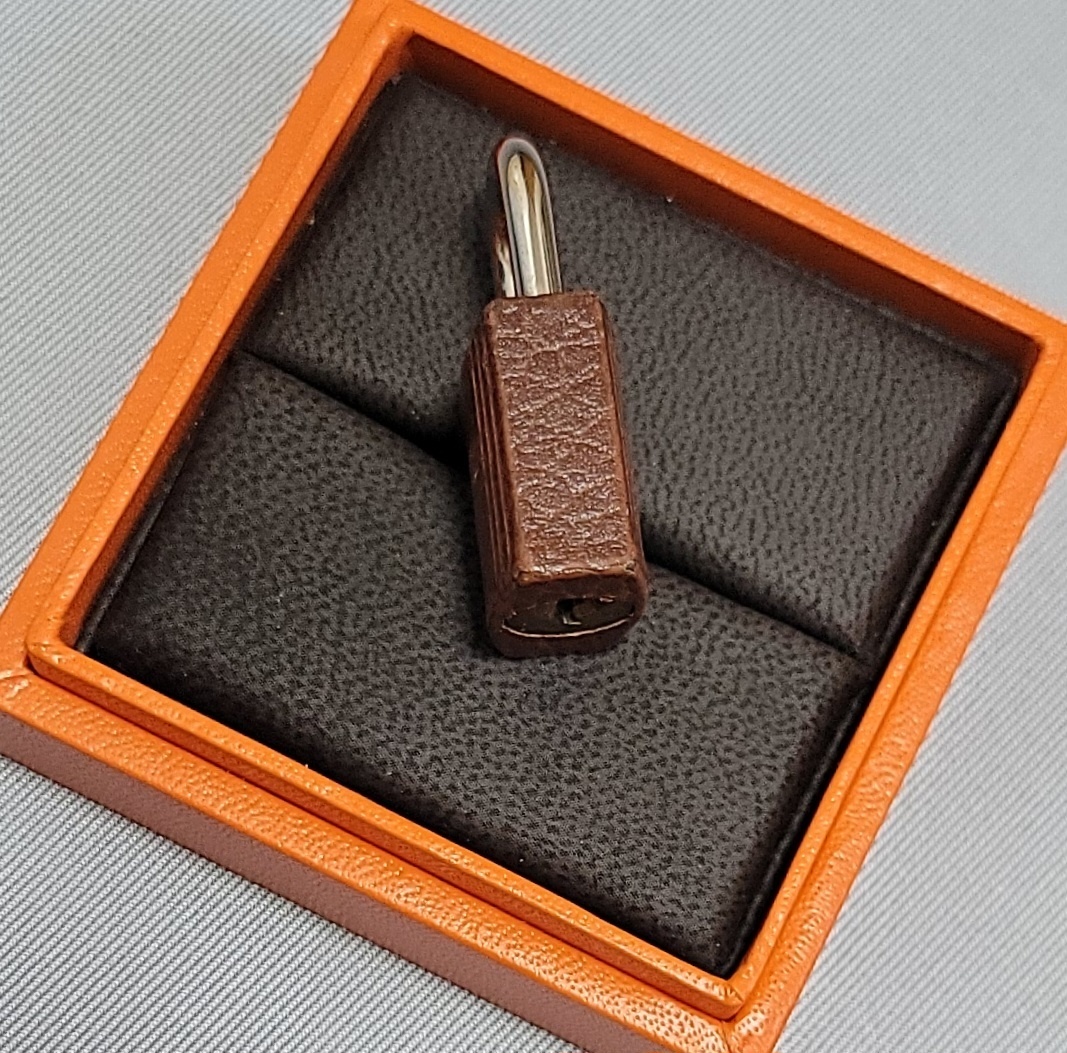 ☆エルメス HERMES クロシェット カデナ KEY パドロック 鍵 ☆エルメス HERMES クロシェット カデナ KEY パドロック 鍵