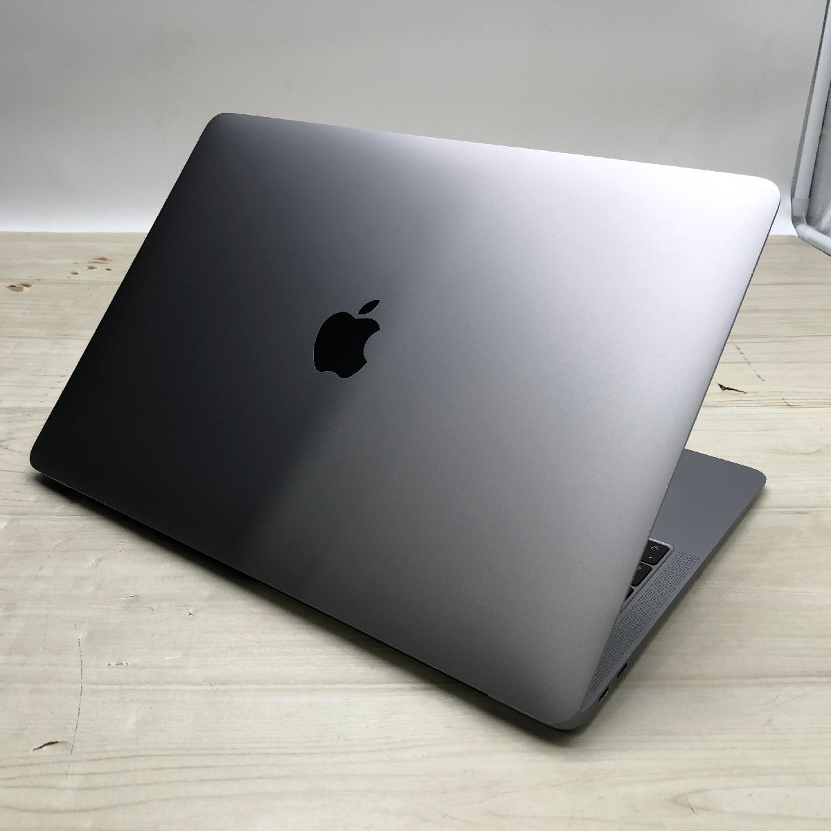 数量限定発売 Apple MacBook Air Retina 13-inch 2019 Core i5 1.60GHz