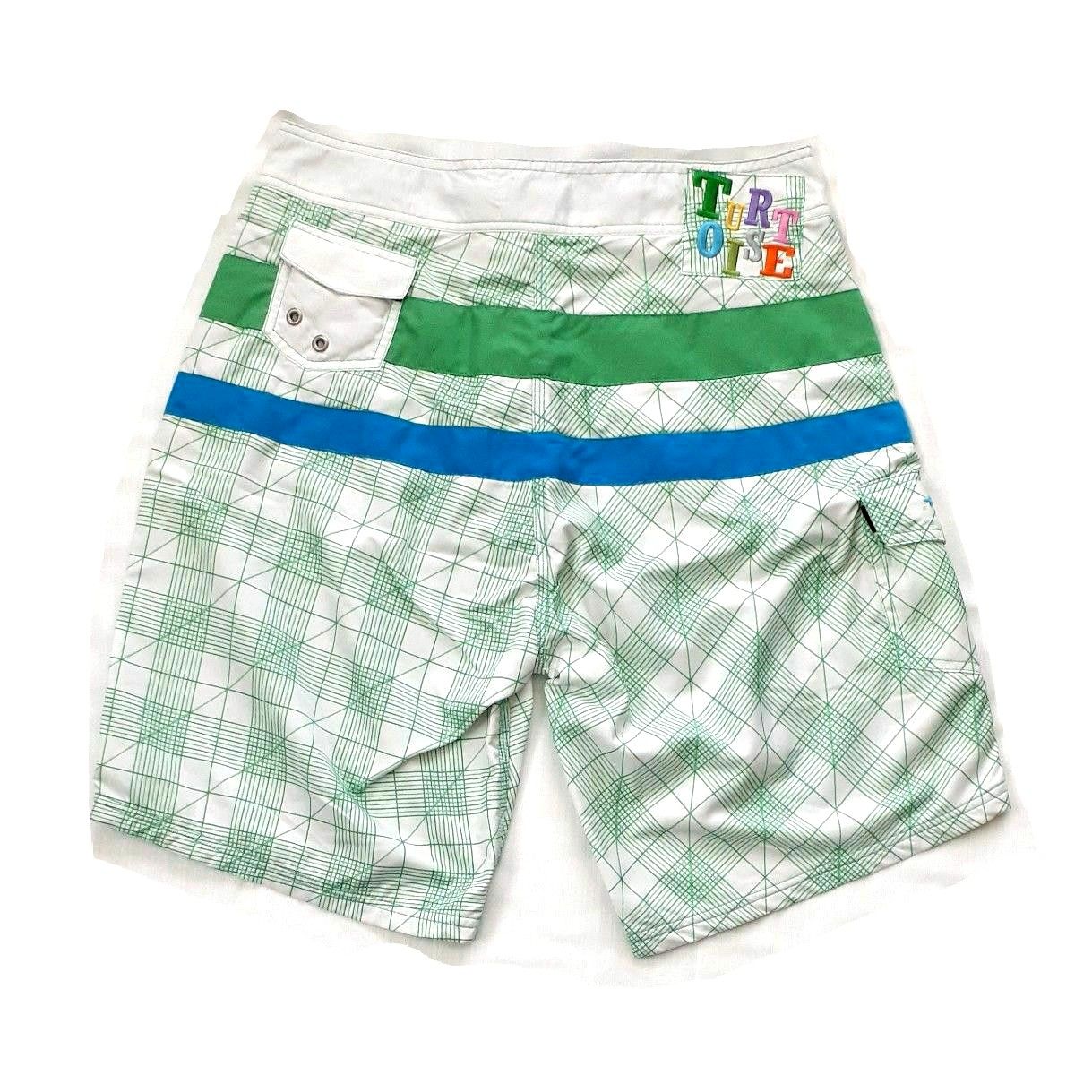 未使用）タータス ボードショーツ メンズLサイズ（32） turtoise LEO green check 水着 サーフパンツ