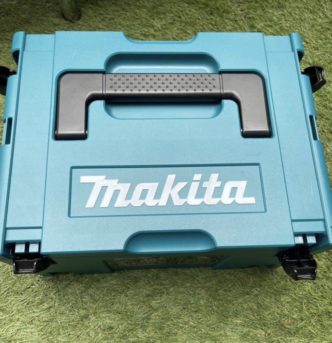 マキタ makita 18V (6.0Ah) 充電式チップソーカッタ _画像4