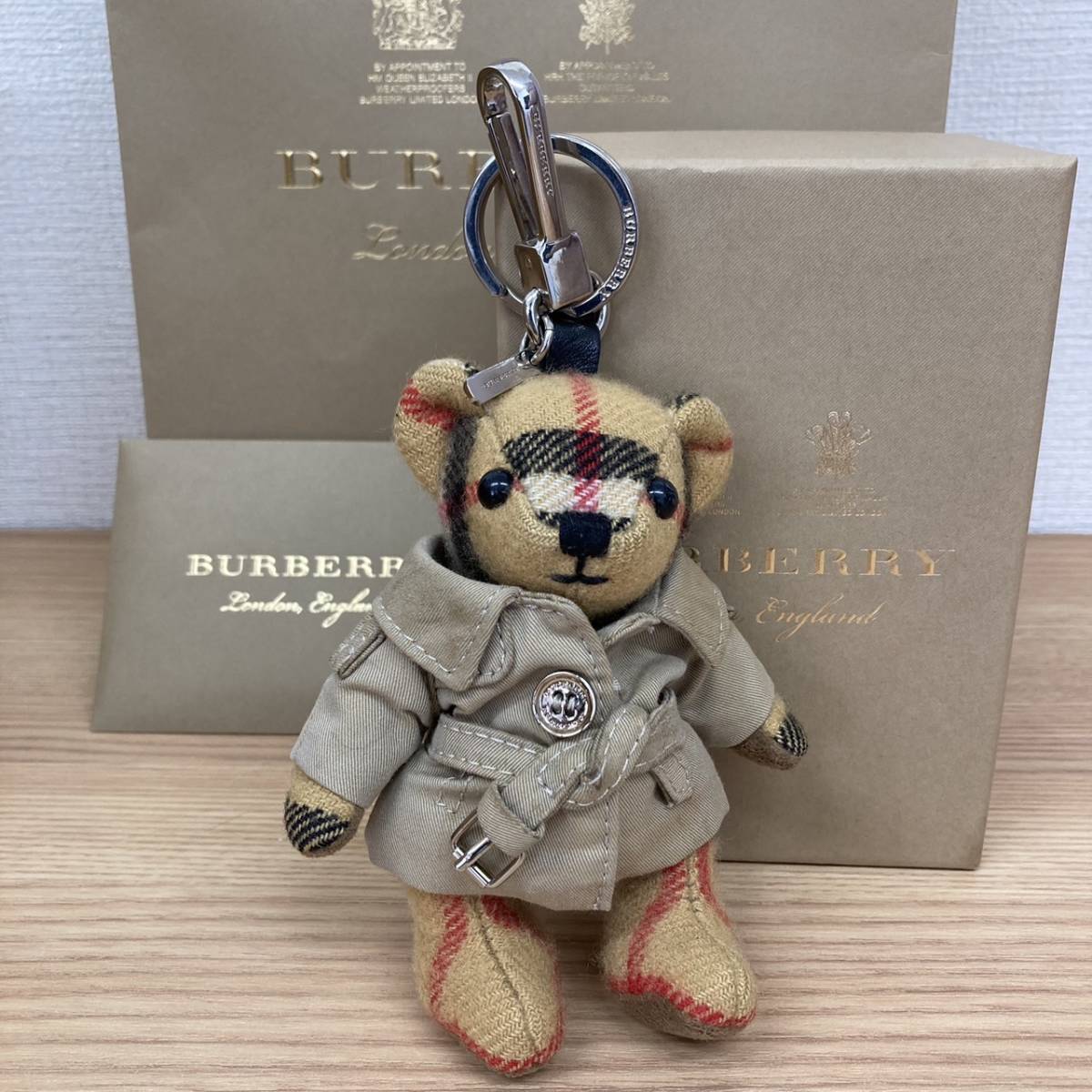 バーバリー キーホルダー キーリング チャーム ベア くま burberry 