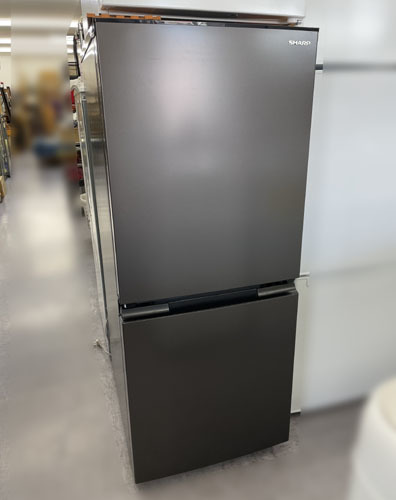 最も優遇 152L SJ-D15J-H 2022年製 2ドア冷蔵庫 シャープ 良品 マット