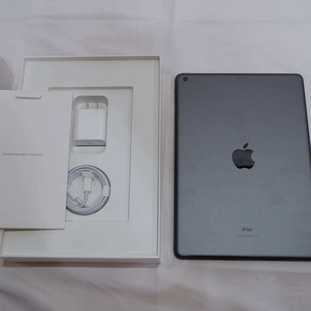 開封未使用 Apple iPad 10.2インチ 第9世代 Wi-Fi 64GB 2021年秋モデル