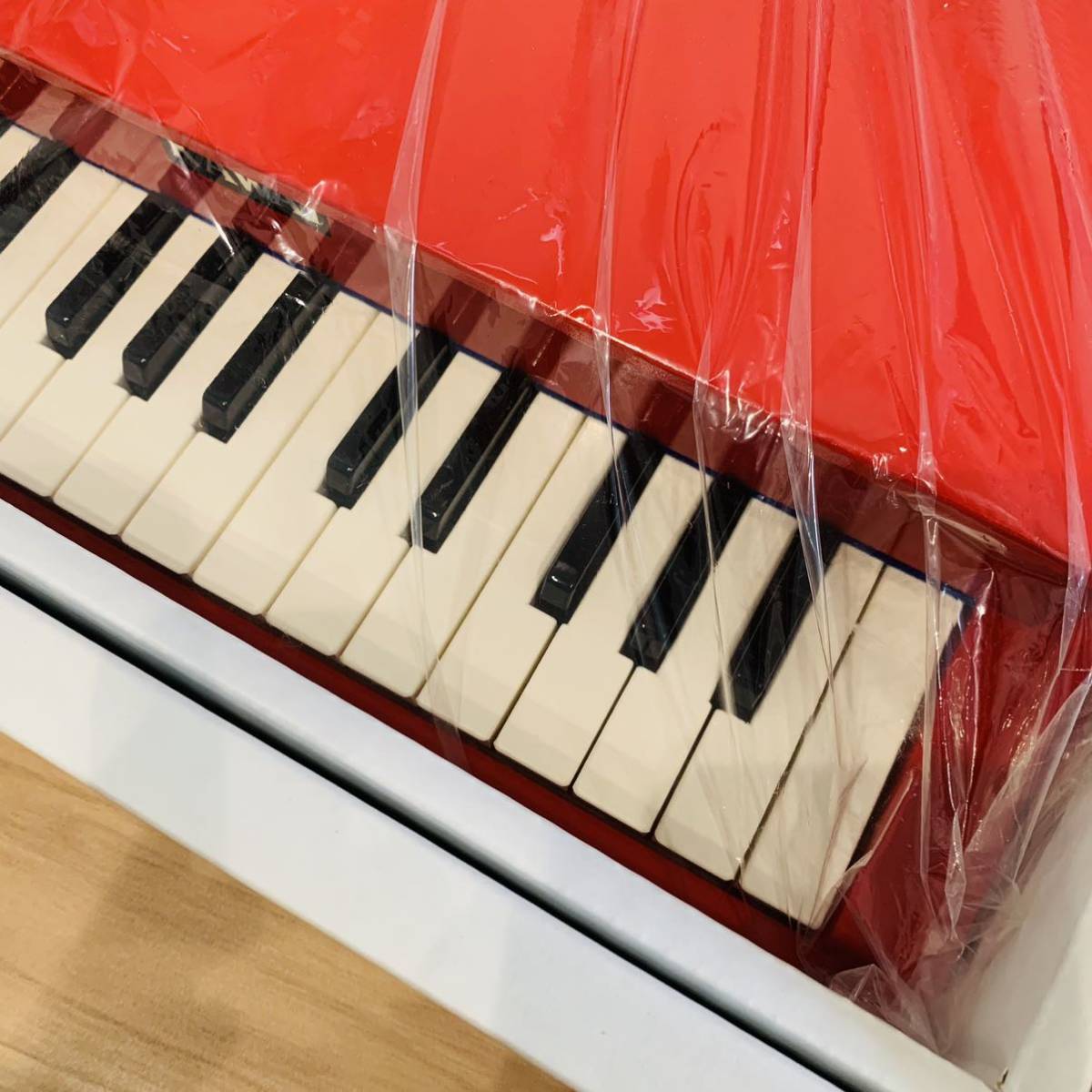 未使用品 KAWAI カワイ mini piano ミニピアノ 赤 レッド 木製 32鍵盤 P-32_画像4