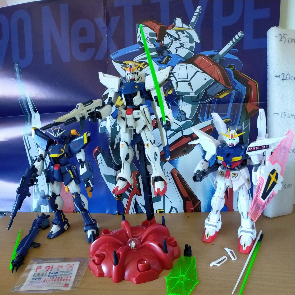 MG 1/100 ガンダムF91 ハリソン専用機 RXF91完成品 フィギュア MG 1/100 ガンダムF91 ハリソン専用機 RXF91完成品 フィギュア